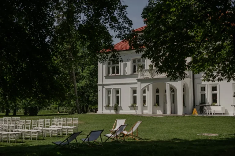 Wesele: Pałac Czosnowskich, Opypy